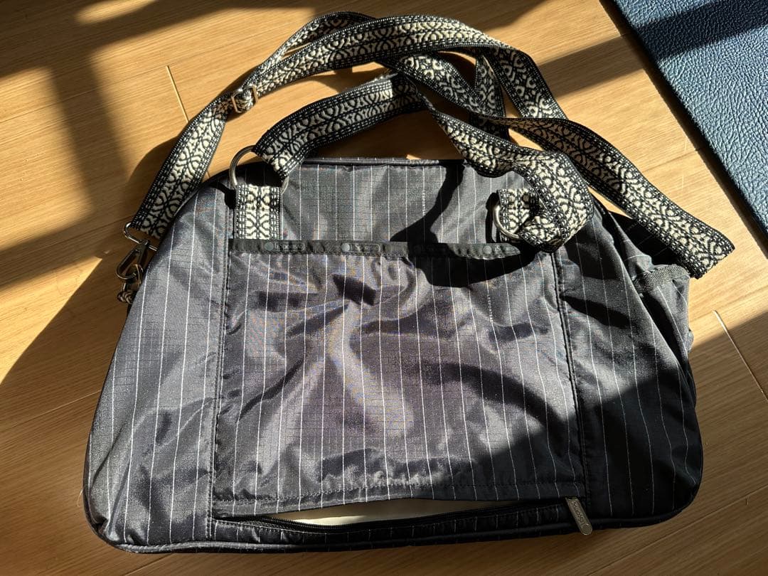 レスポートサック　ウィークエンダー　ボストンバッグ 黒地ストライプ