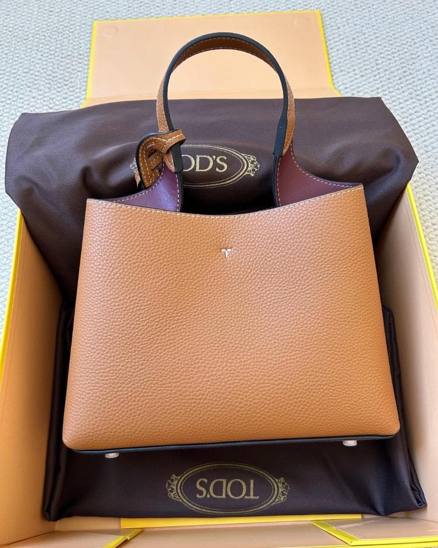 極美品！ブラウン レザー ショルダーバッグ