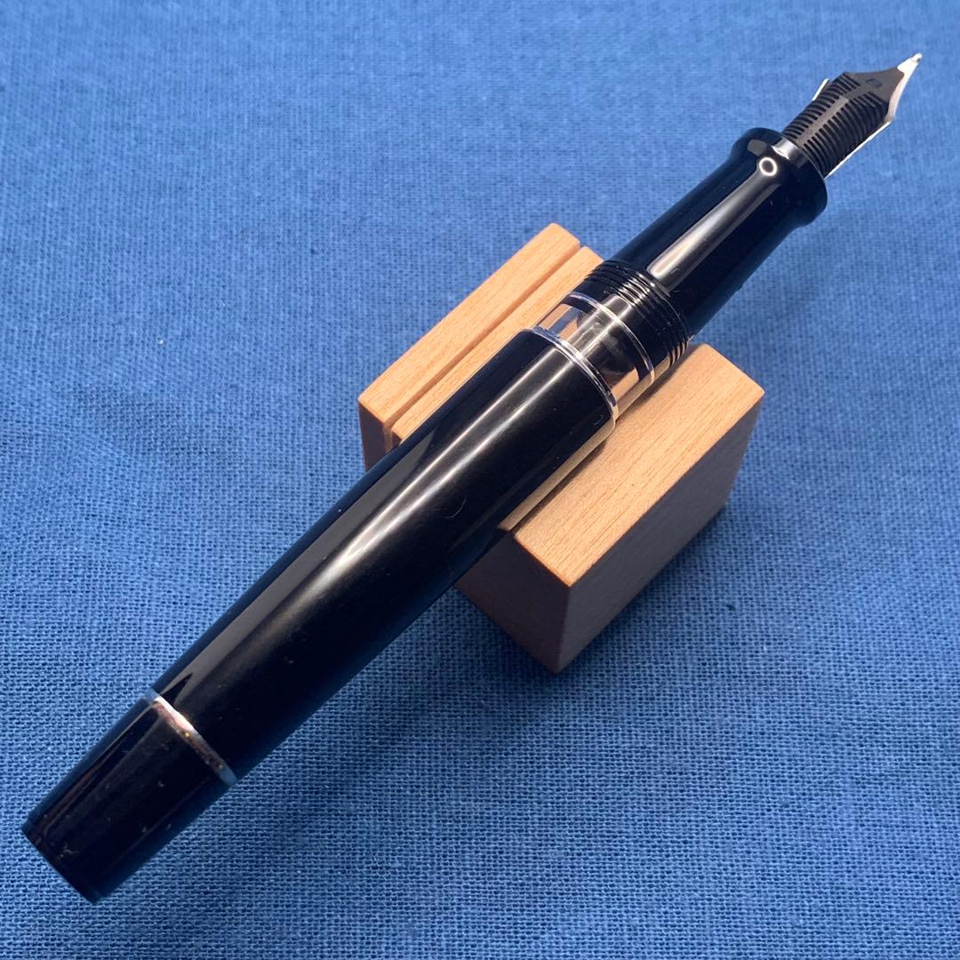 【良品】アウロラ　オプティマ　ネロ　万年筆 14K B CT