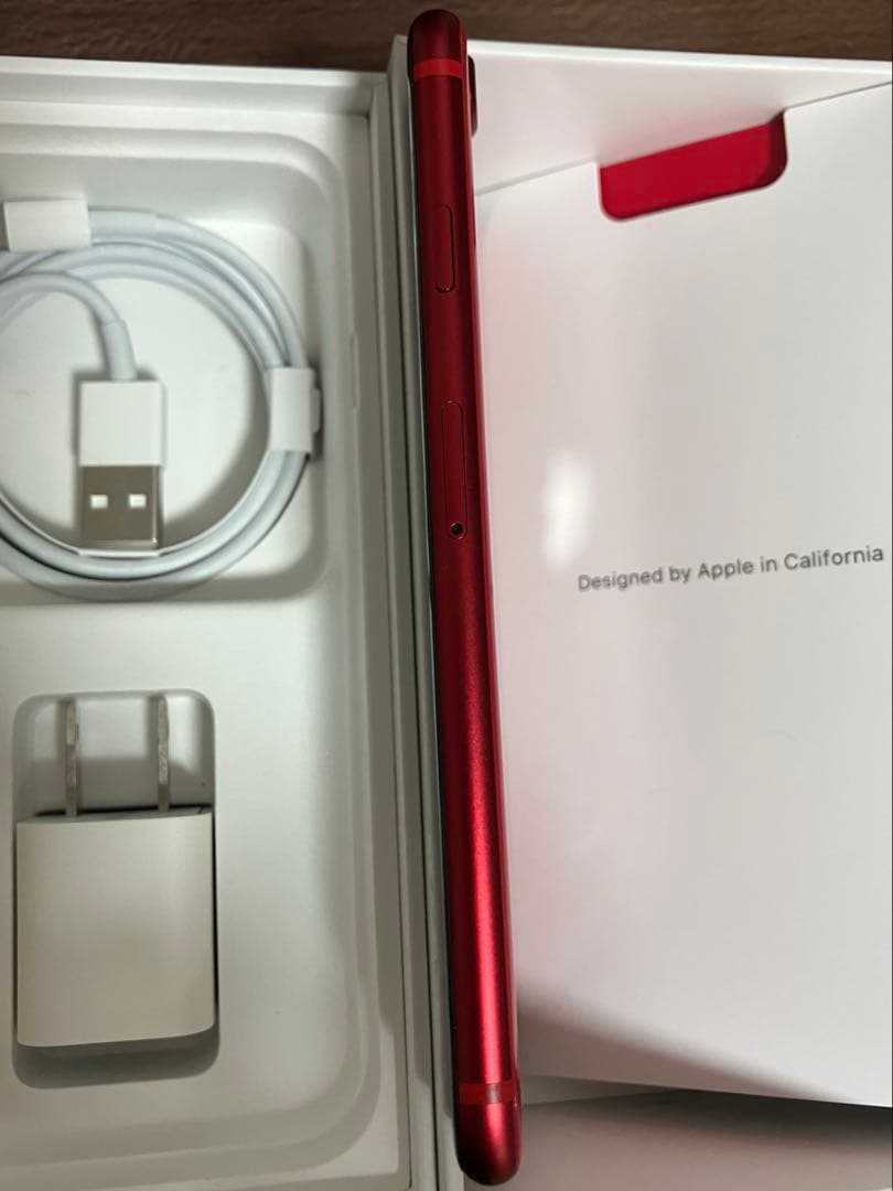 iphonese 第2世代 本体 64