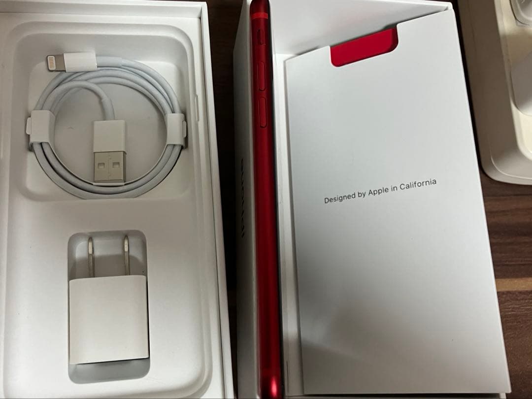 iphonese 第2世代 本体 64