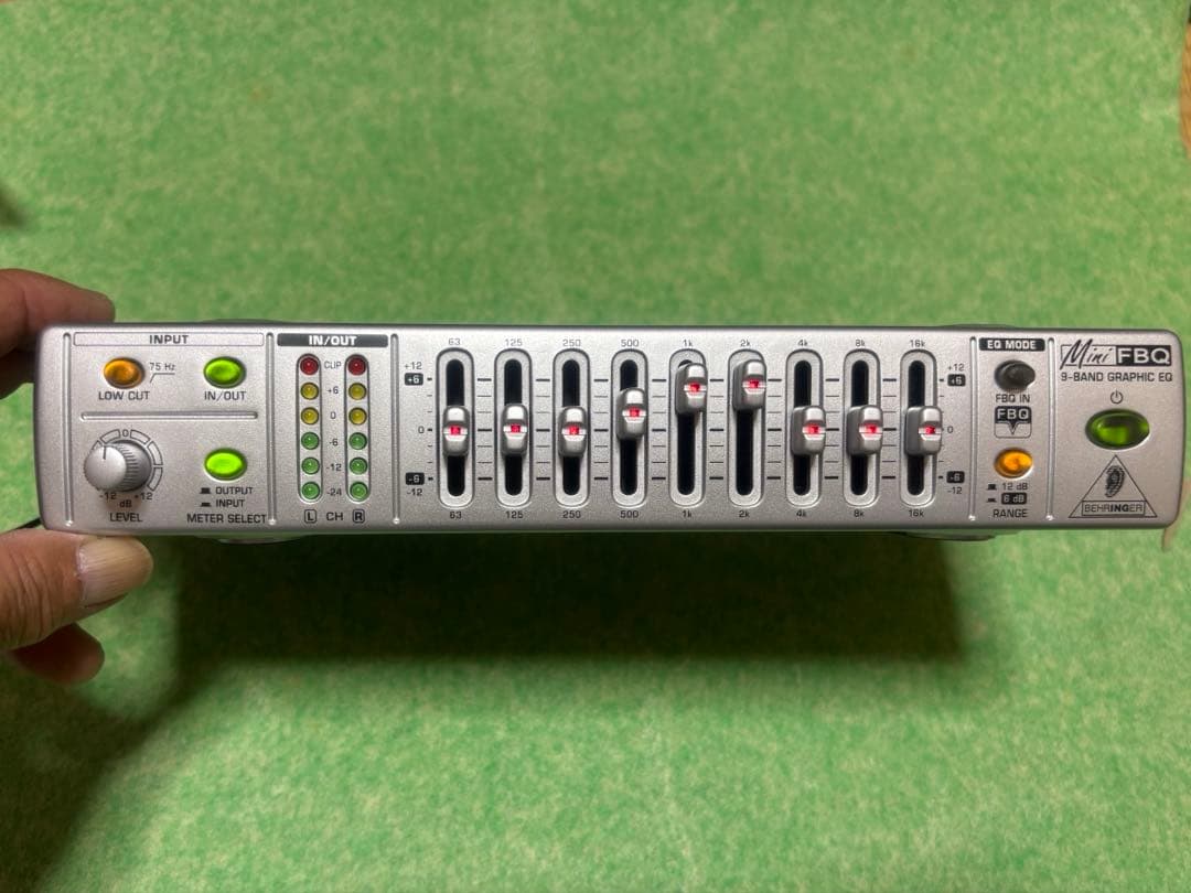 Behringer FBQ800 超コンパクト 9バンドグラフィックイコライザー