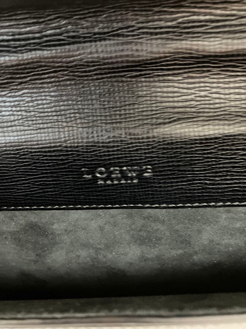 t*i様 【超美品】LOEWE ブラック アナグラム ビジネスバッグ 鍵付き