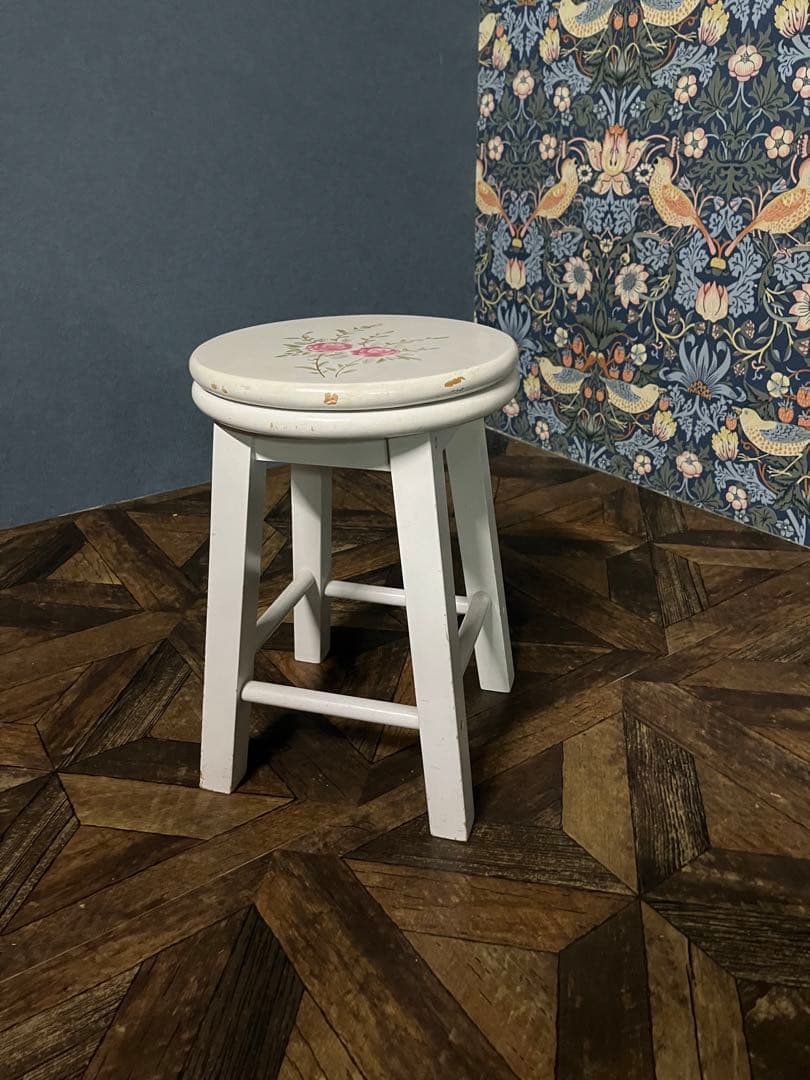 白家具 回転 スツール 椅子 薔薇 インテリアアンティーク