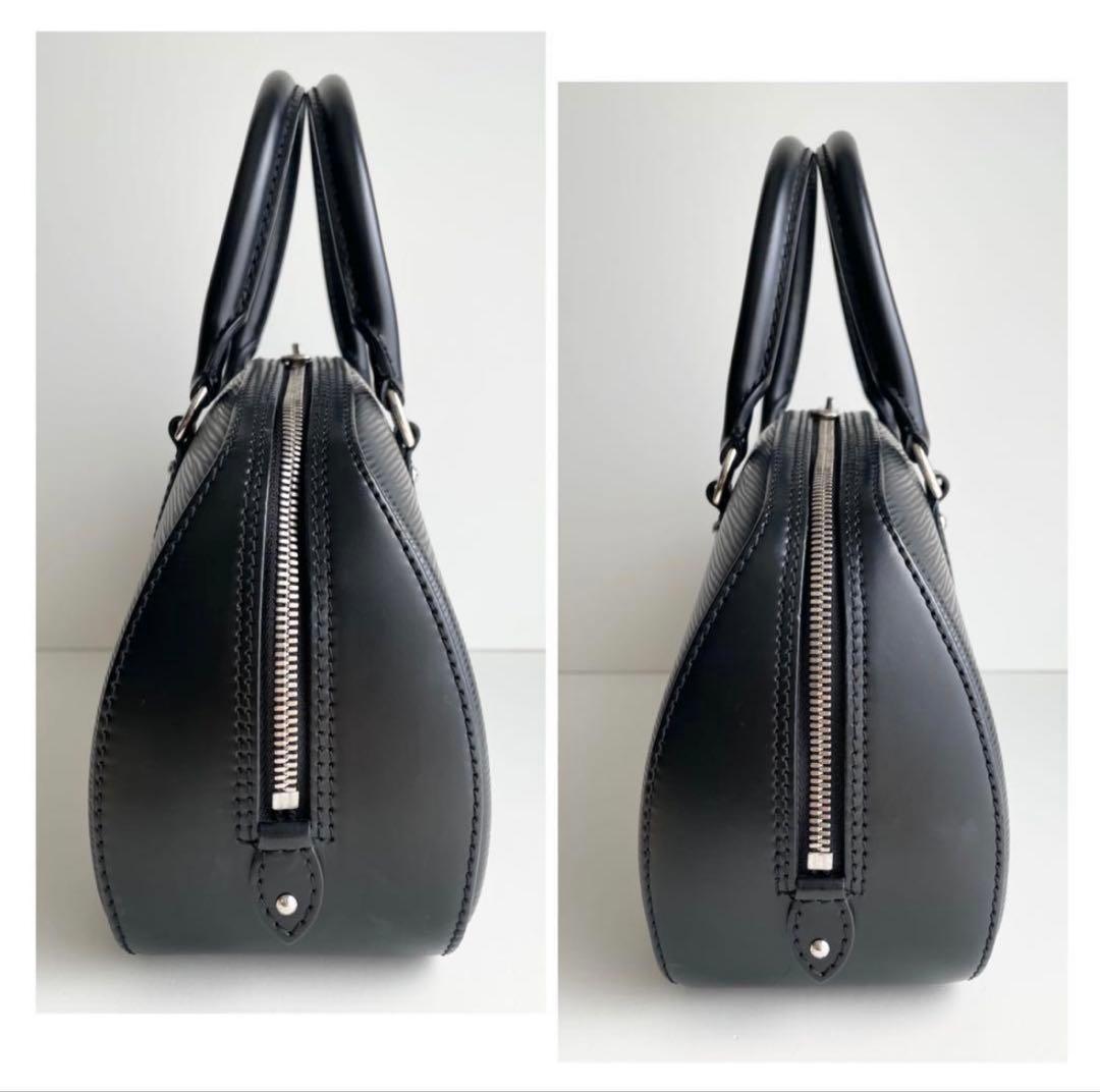 Louis Vuitton エピレザー ブラック ハンドバッグ