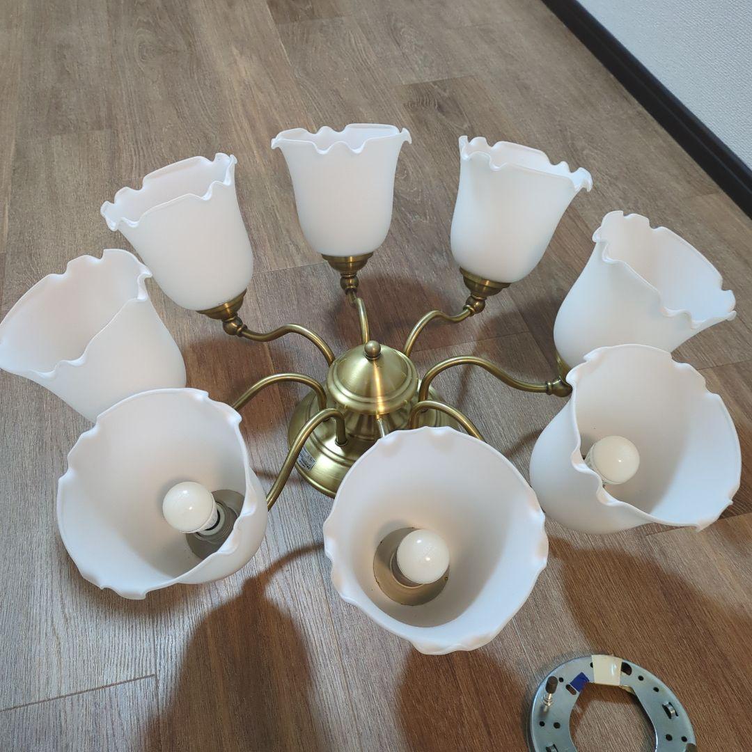ホワイトガラス 8灯シャンデリア