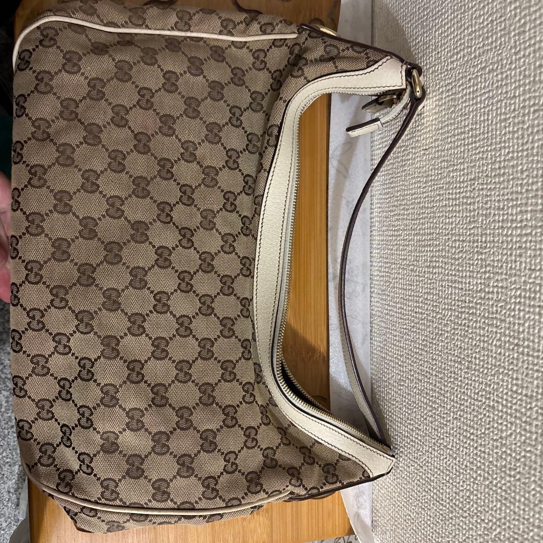 P*e様 Gucci ショルダーバッグ ベージュとブラウン