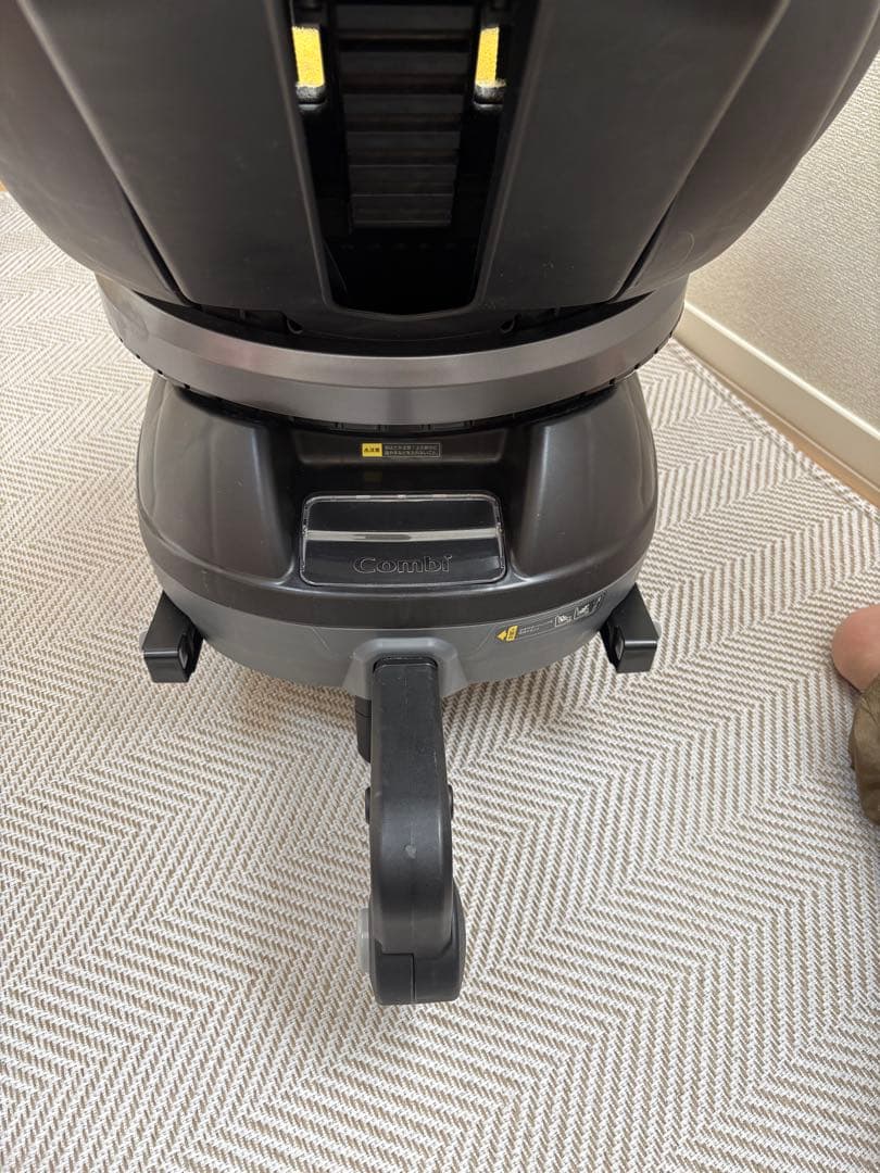 レオ　Combi クルムーヴスマート　チャイルドシートISOFIX