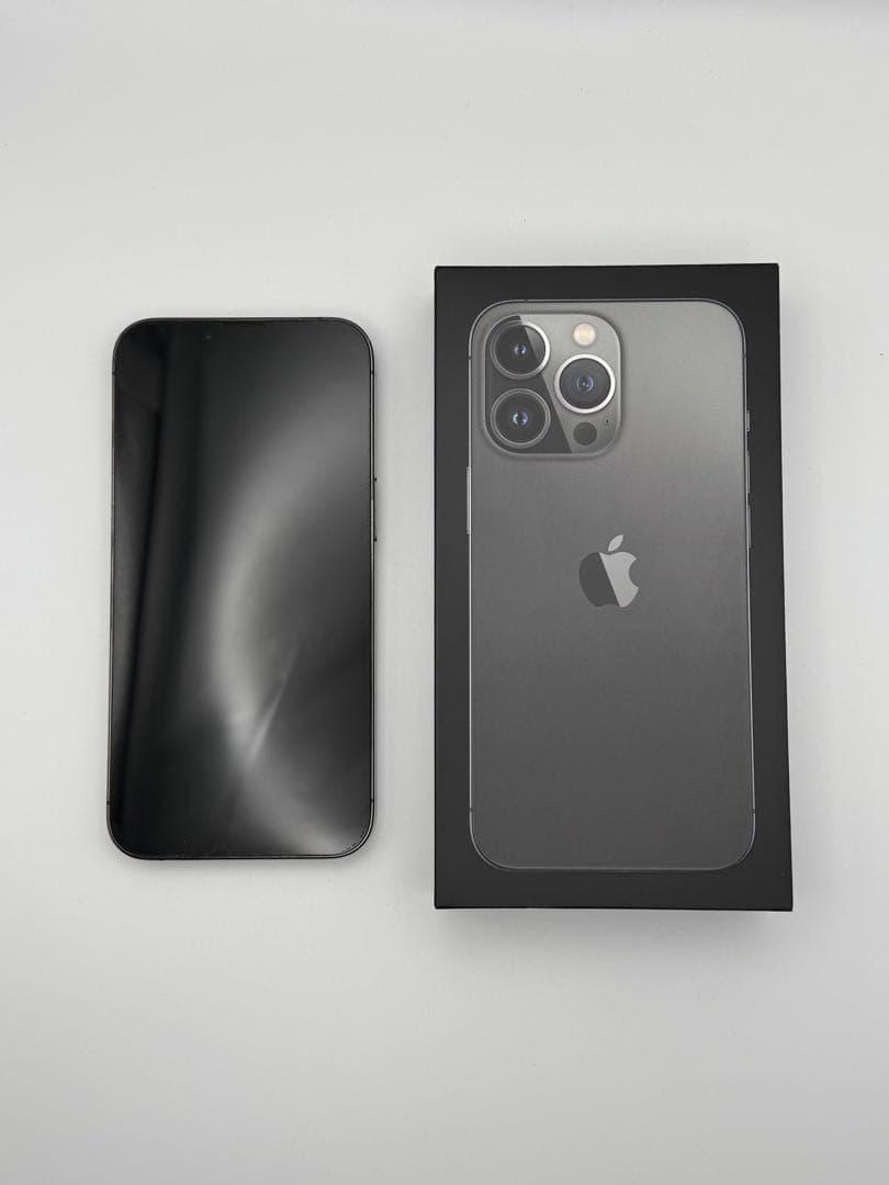 iPhone 13 Pro 256GB グラファイト(Ear Pods付き)