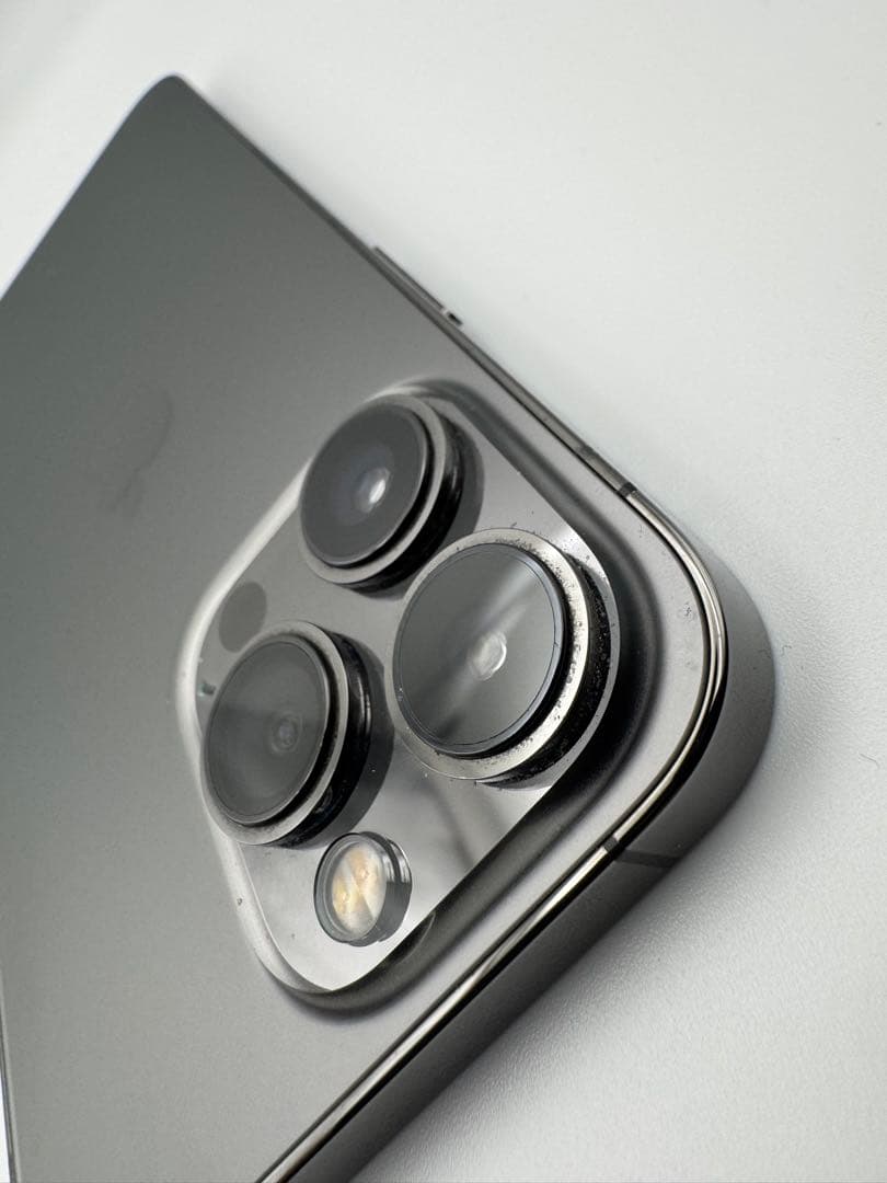 iPhone 13 Pro 256GB グラファイト(Ear Pods付き)