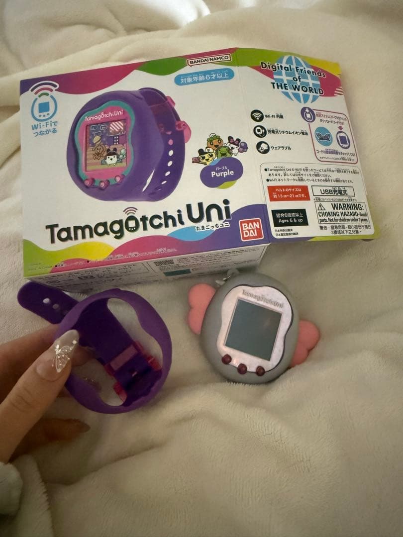 Tamagotchi Uni 紫色 DLエリア3つ入ってます