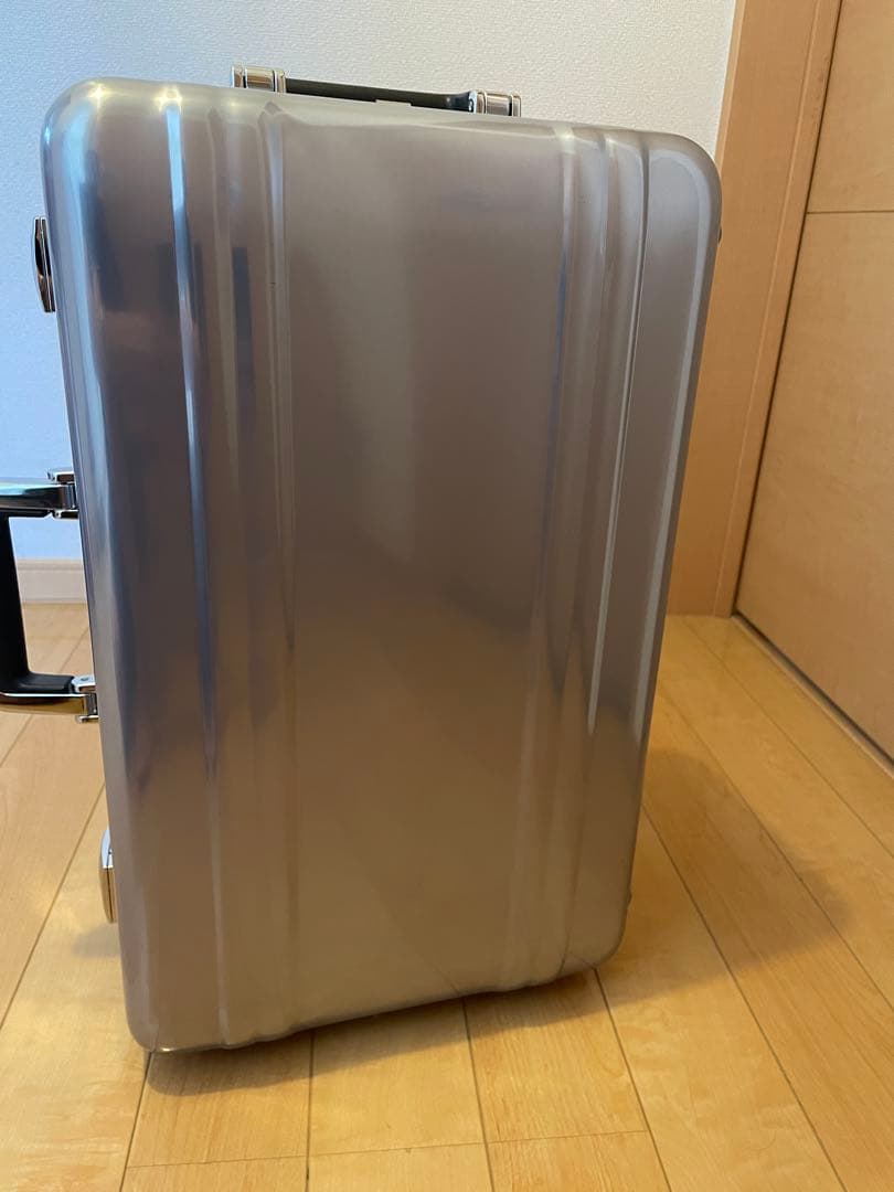 値下げ！超レア！ZERO HALLIBURTON 21 サイズポリッシュブルー