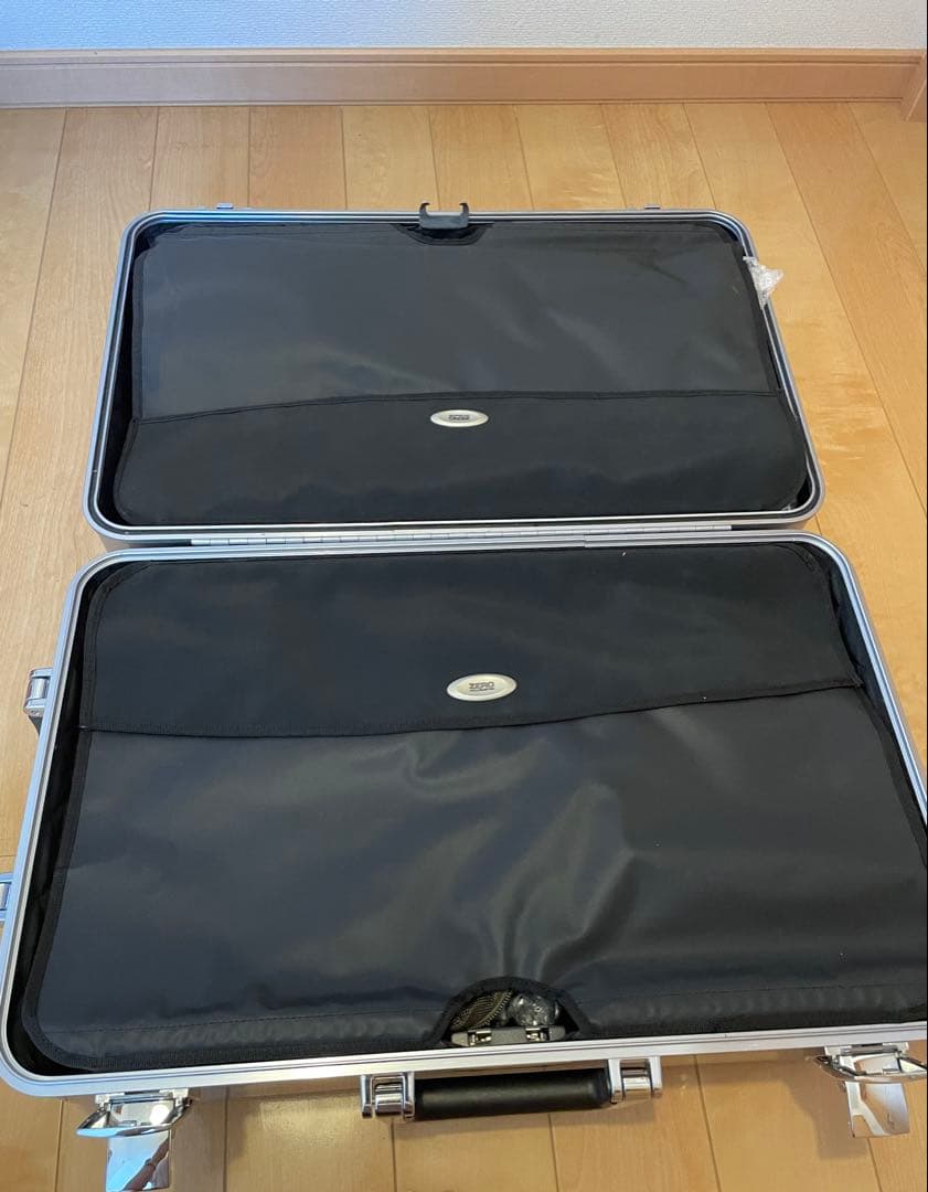 値下げ！超レア！ZERO HALLIBURTON 21 サイズポリッシュブルー