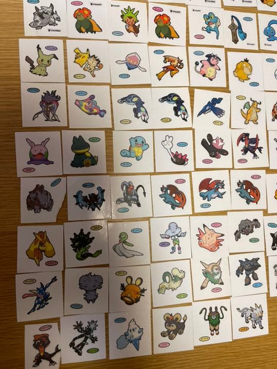 １０８枚バラ売り要相談　シール付　ホルダーXY ポケモンパン　ポケモンシール