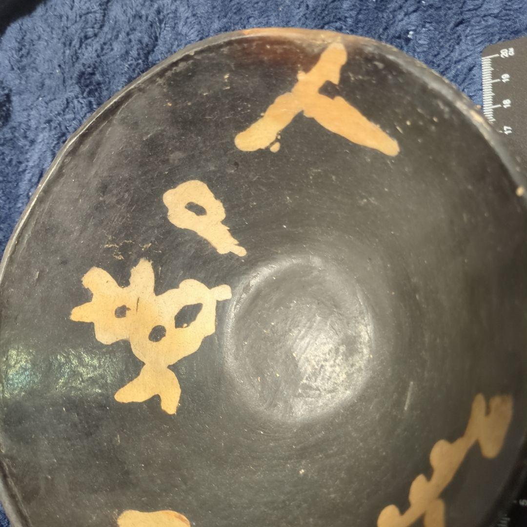 南米 黒色陶器皿 茶色模様 アンティーク