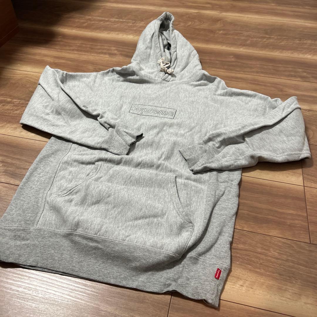 Supreme グレー フード付きパーカー