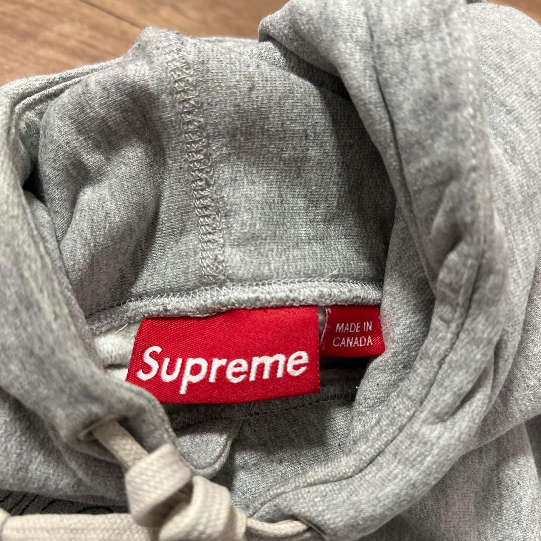 Supreme グレー フード付きパーカー