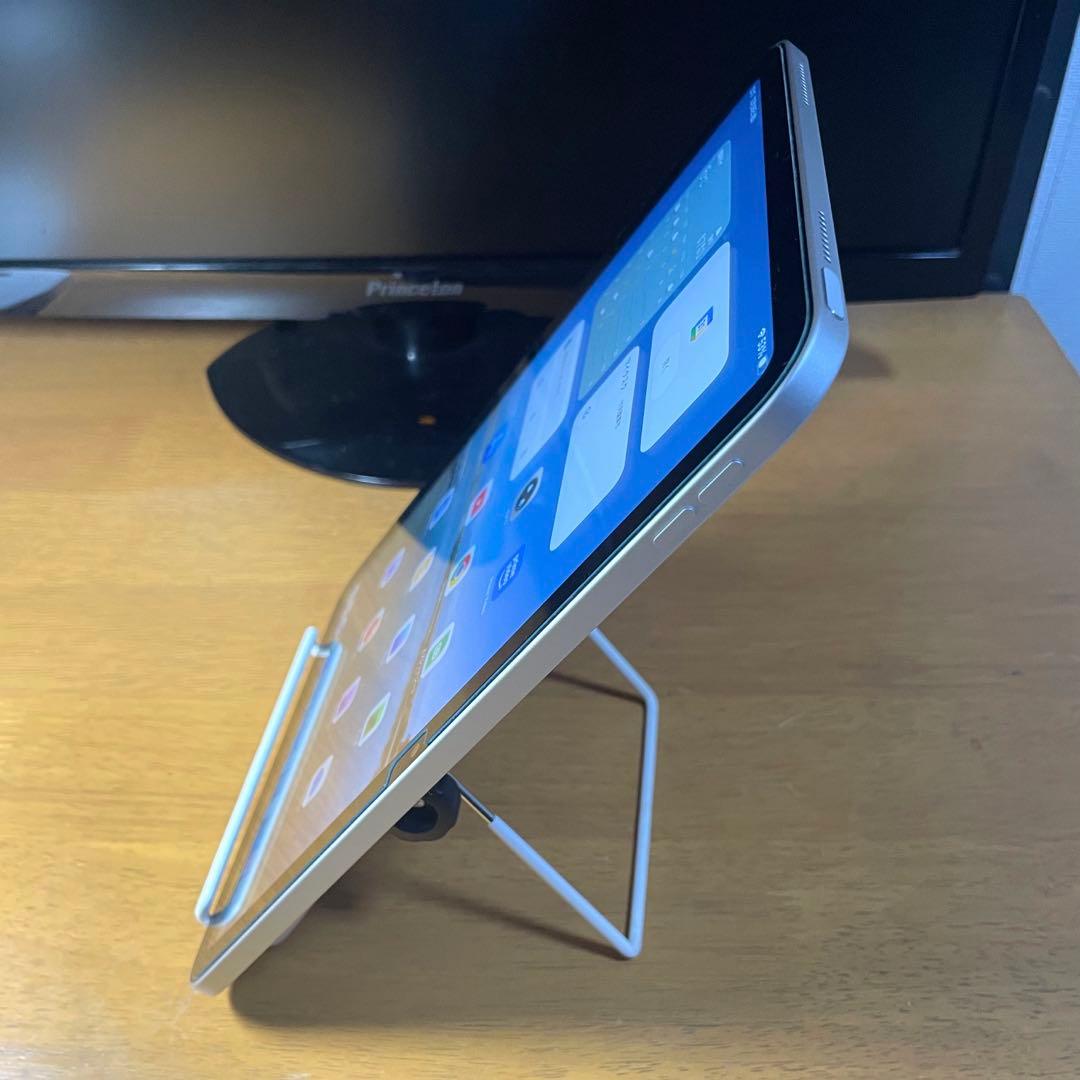 キーボード付き iPad A16 第11世代 バッテリー100%