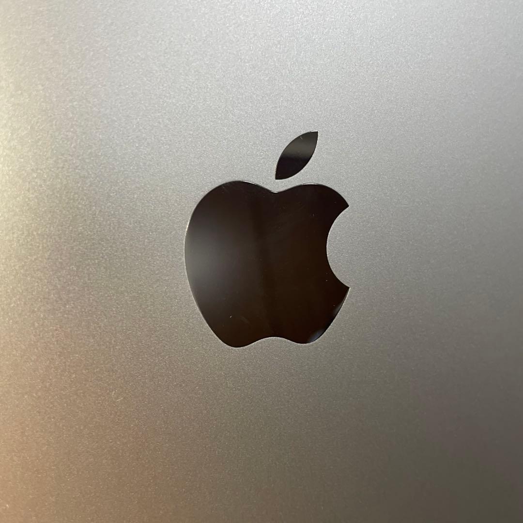 キーボード付き iPad A16 第11世代 バッテリー100%