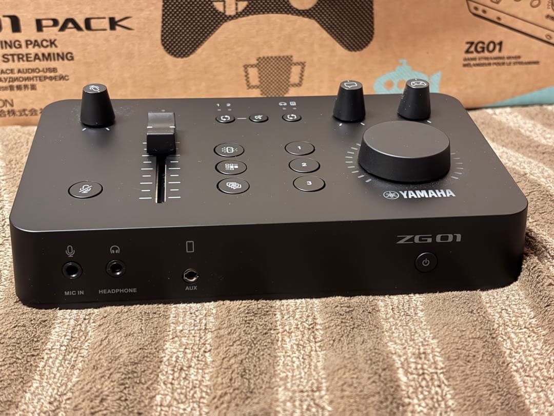 Yamaha ZG01 オーディオインターフェイス ヘッドフォン付き