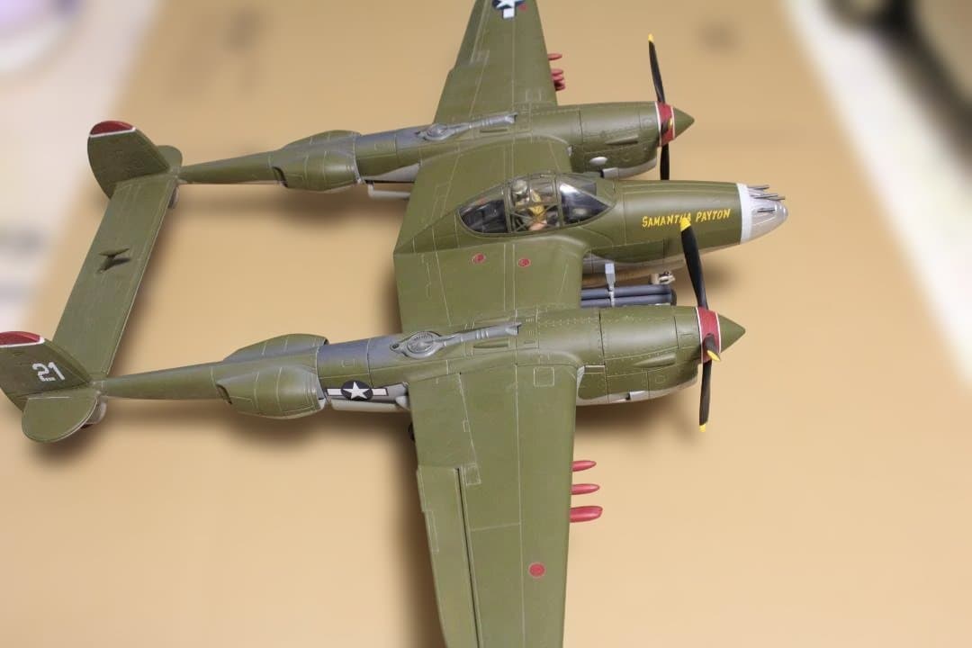 21st Century Toys 1/18半完成品P-38 Lightning