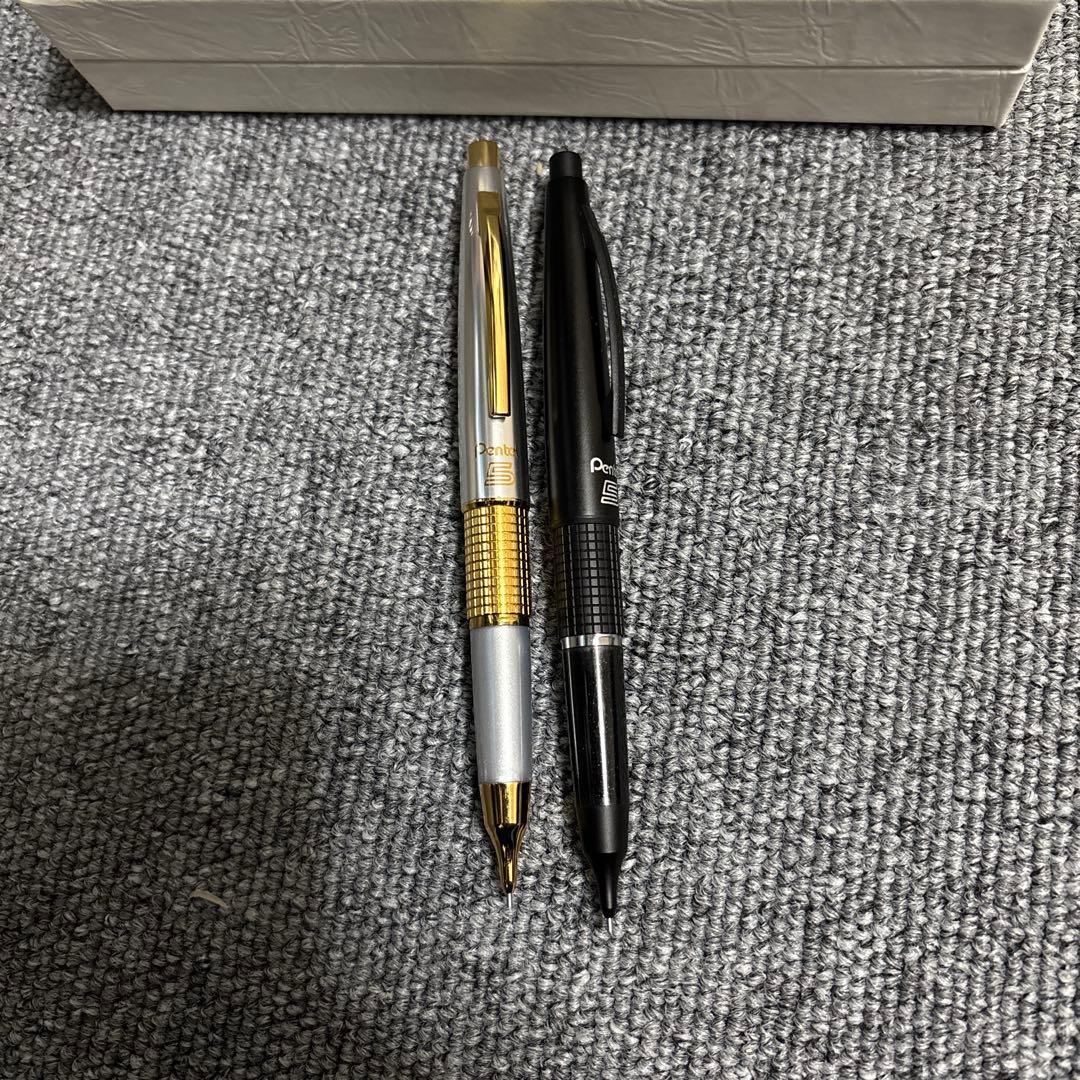 ゴールドケリーと韓国限定日本未発売オールブラック箱付き旧ロゴ限定色