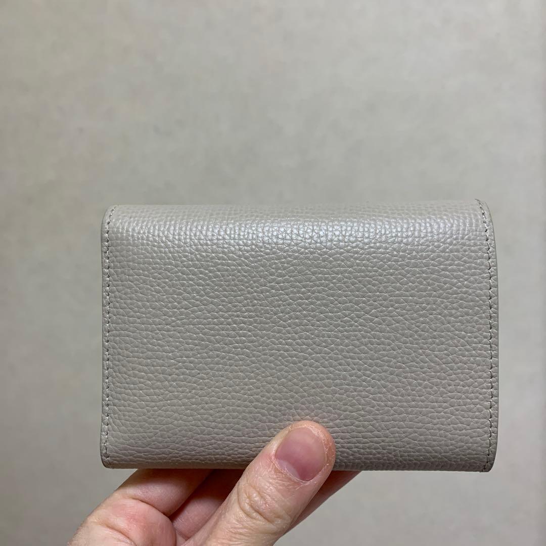 LOEWE ロエベ　三つ折り財布　ベージュ アナグラム