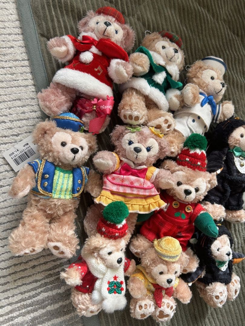 ダッフィー シェリーメイ 10体 ぬいぐるみ バッジ チャーム ディズニーシー