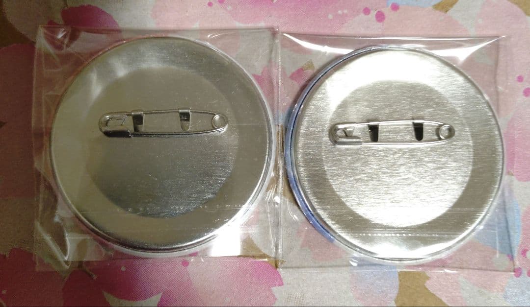 文豪ストレイドッグス　わん　缶バッジ　中也　太宰　オリショ