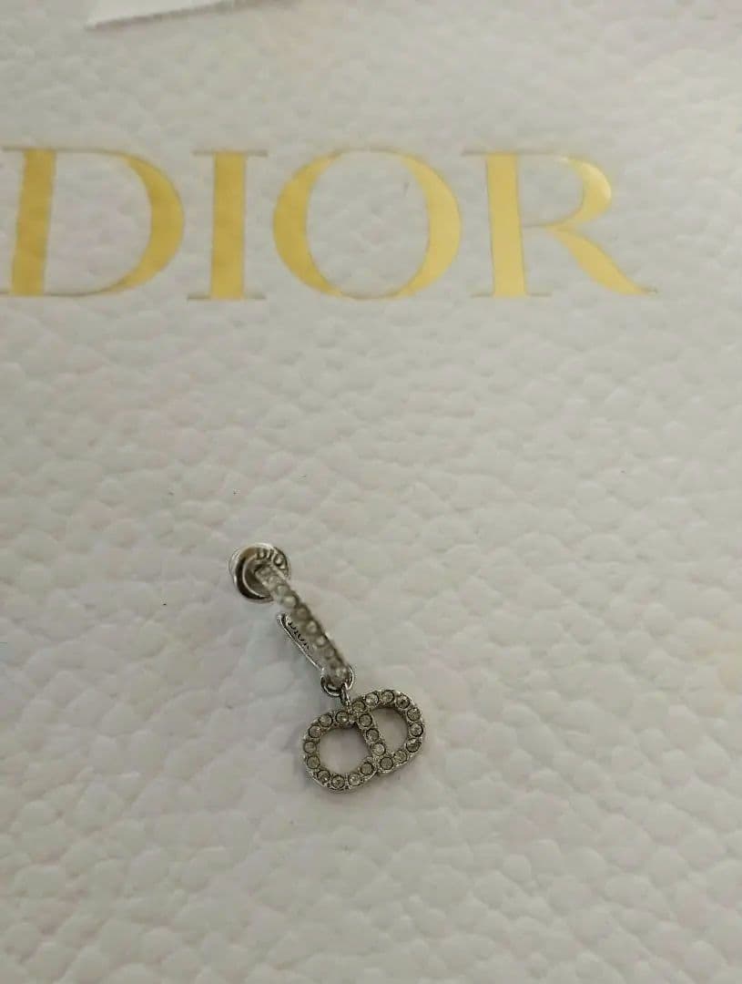 m*a様 Dior E1740CDLCY シルバーフープピアス 片耳