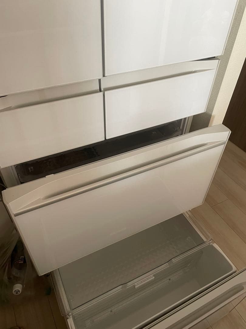 Hitachi冷蔵庫　R-HW60K 602L