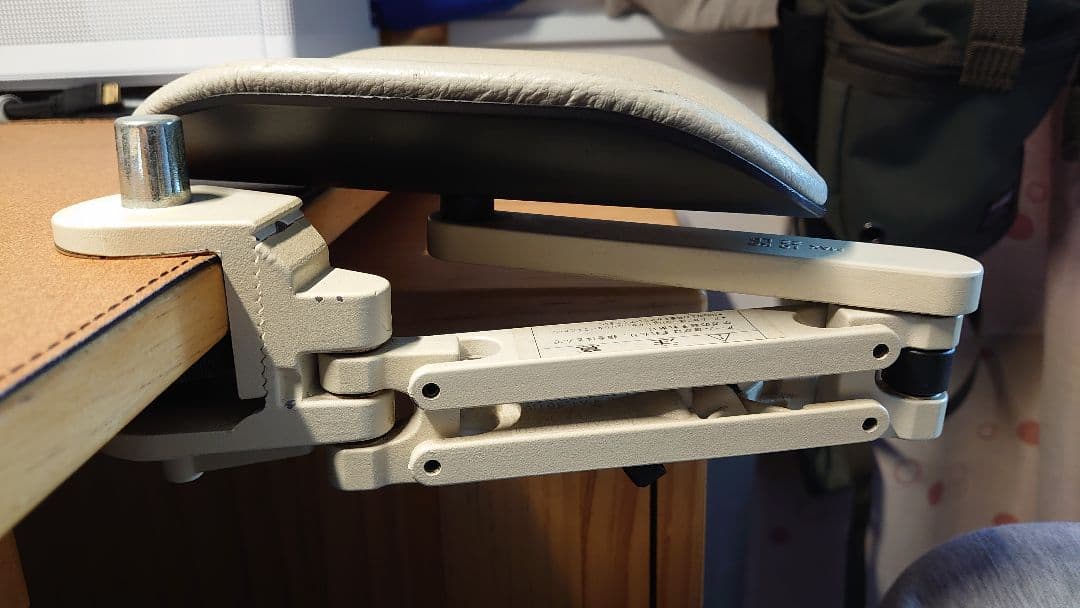 エルゴレスト ロングアーム/ホワイトグレー/マウスパッド付属