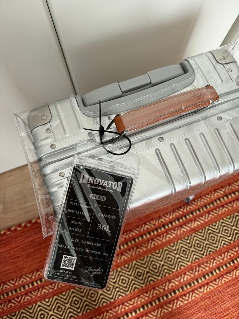 新品　イノベーター INV1811STP アルミ シルバー 36L