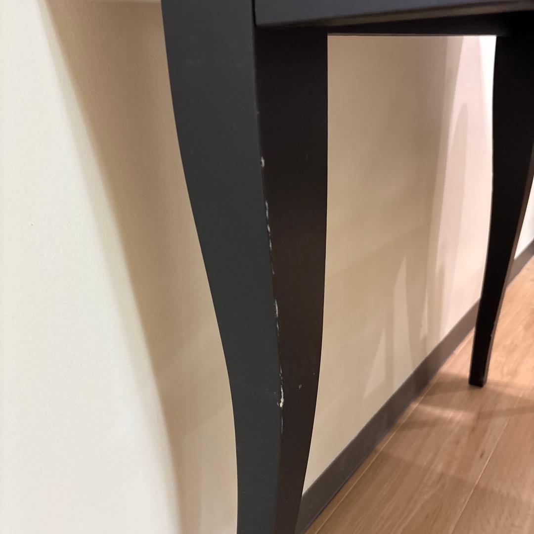 高級感　幾何学模様　ガラステーブル