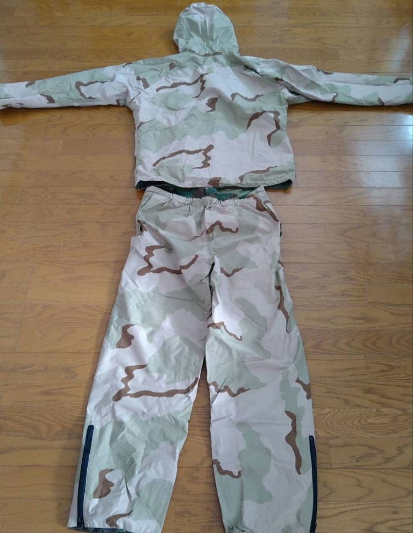 迷彩 フード付きリバーシブル レインスーツ 上下セット