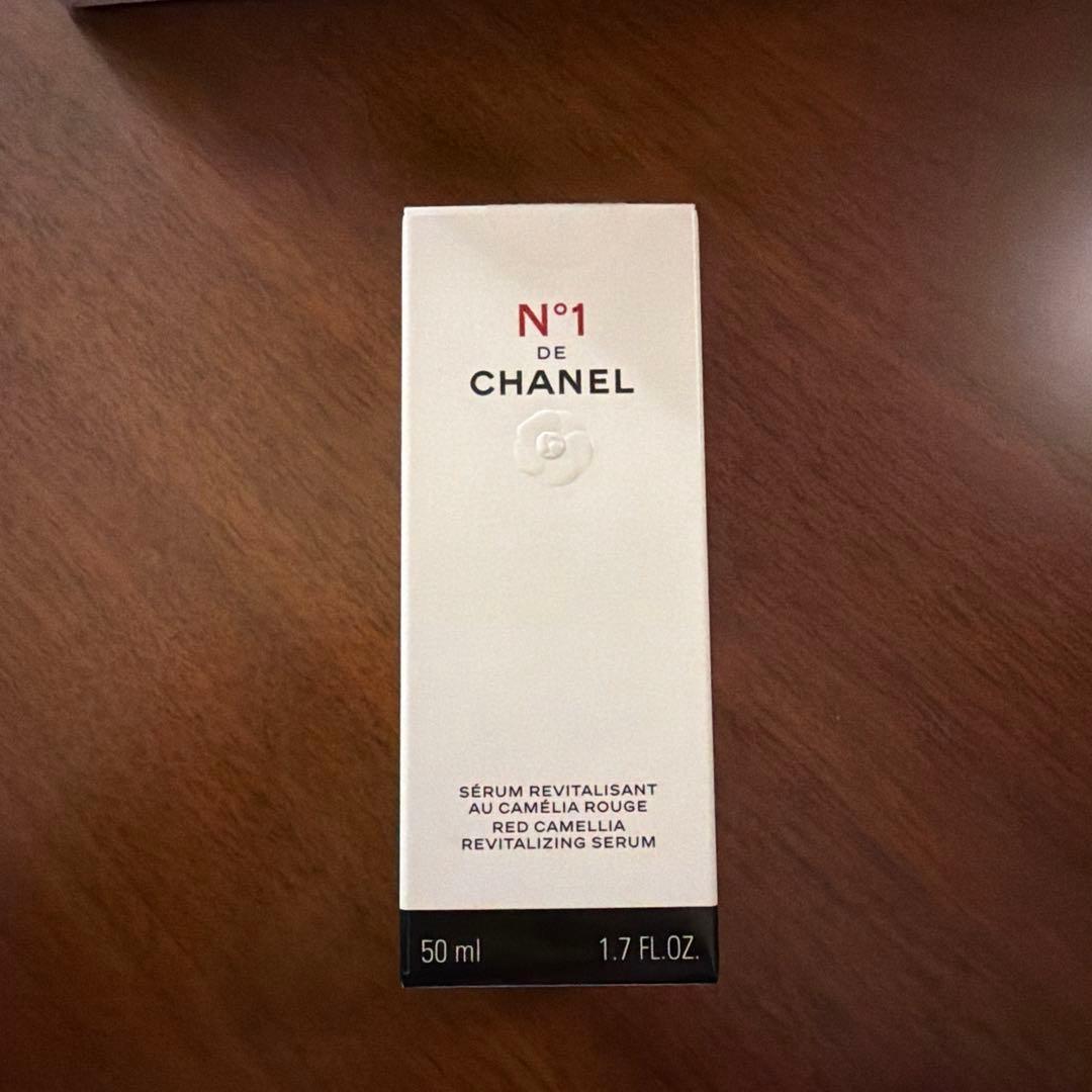 CHANEL N°1 DE CHANEL 美容液 50ml