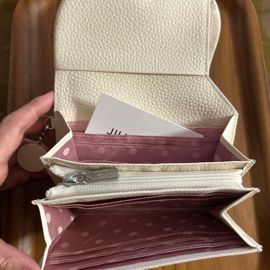 coco95! JILL STUART 二つ折り財布