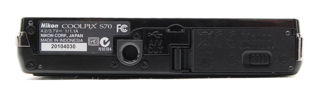 【美品/動作確認済】Nikon S70 ブラック バッテリー充電器付き