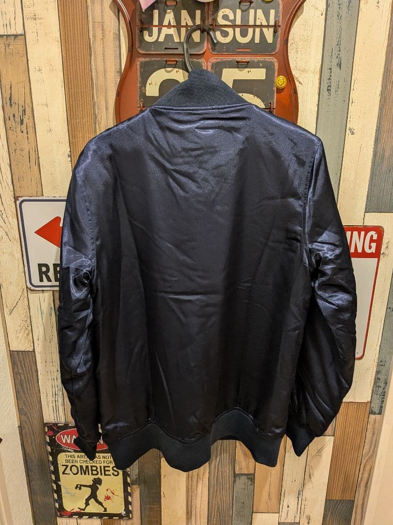 STUSSY　サテンジャケット