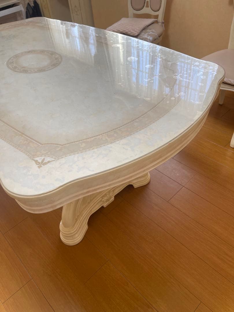 イタリアサルタレッリ　ホワイト楕円形クラシックテーブル