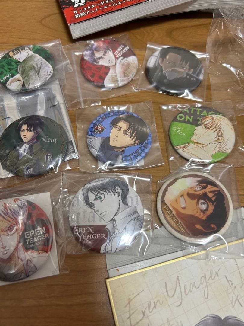 進撃の巨人　グッズセット