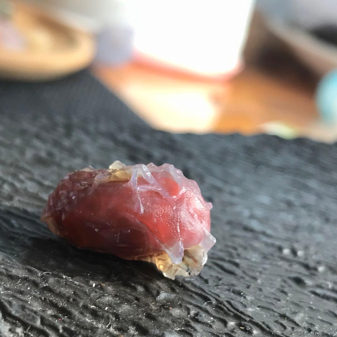 ゴビ石−1079 ゴビ瑪瑙　地表　黒山瑪瑙　『心臓』