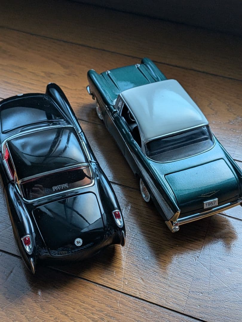 1957 CHEVY Belair&コルベット ミニカー2台 1/24 アメ車