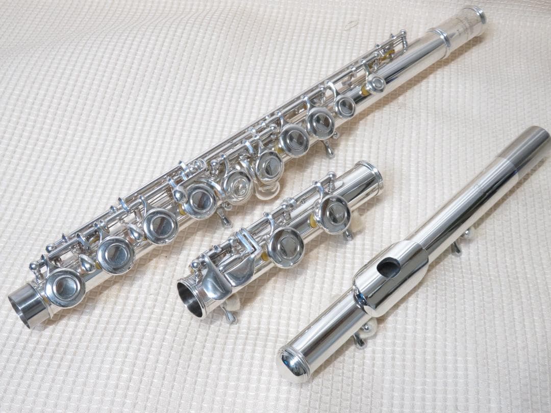 全タンポ＆ヘッド・コルク交換済　フルート　ヤマハ　YFL 211S Eメカ付き