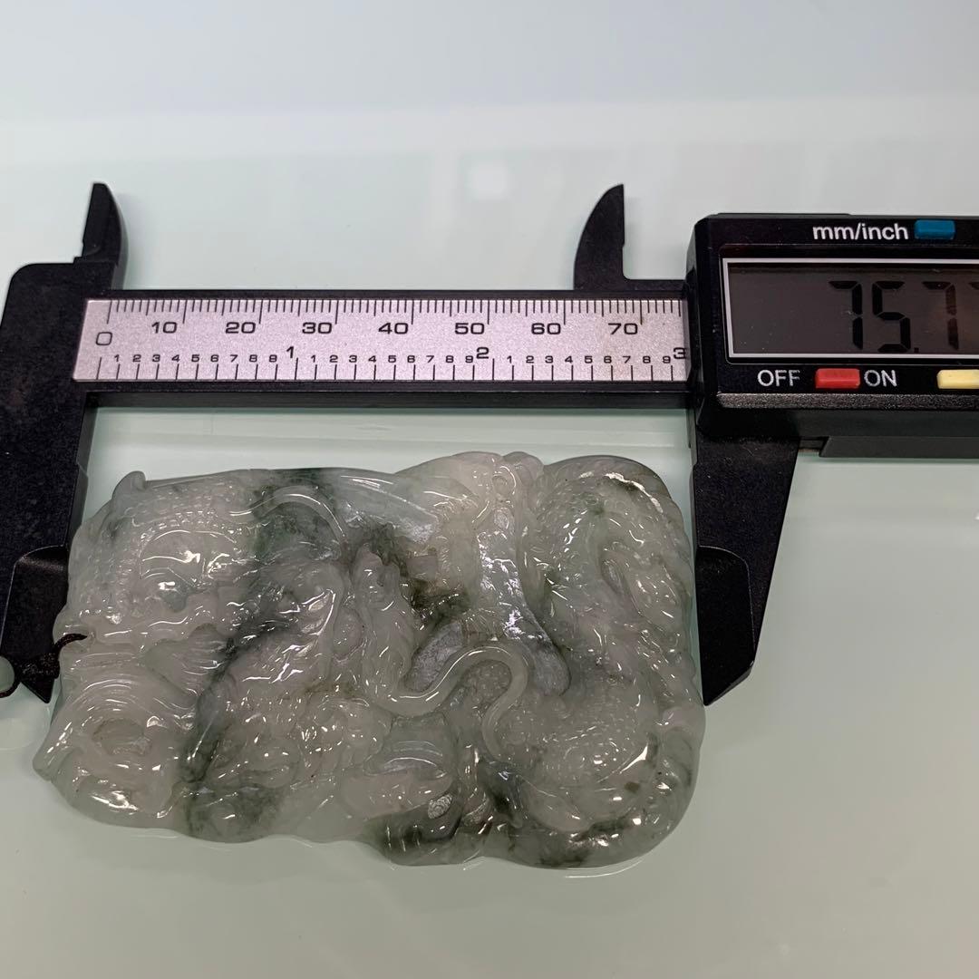 旧家蔵出　清国時代物　本物保証品　ヒスイ　翡翠 青龍　翡翠本物保証お守り