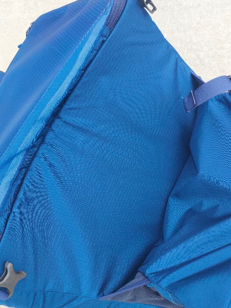 美品 モンベル ドッグ キャリングパック ペットキャリー キャリーバッグ