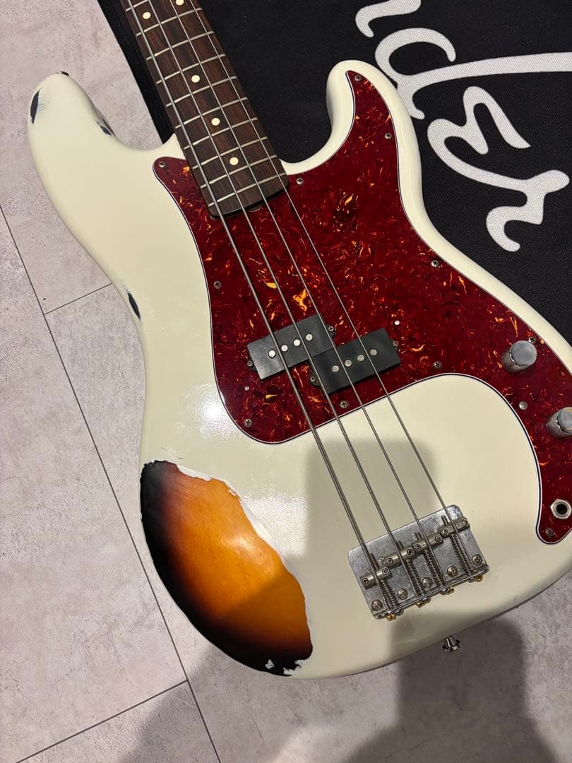 Fender Precision Bass マルチレイヤー　ハードレリック