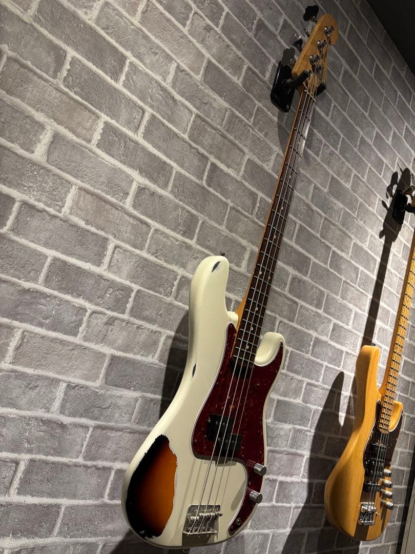 Fender Precision Bass マルチレイヤー　ハードレリック