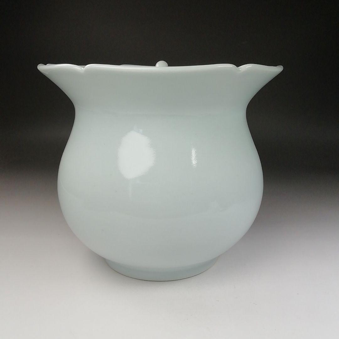 Ｔ６７４　水指　『白磁花水指』『宝林　趙誠主 造』　共箱　茶道具