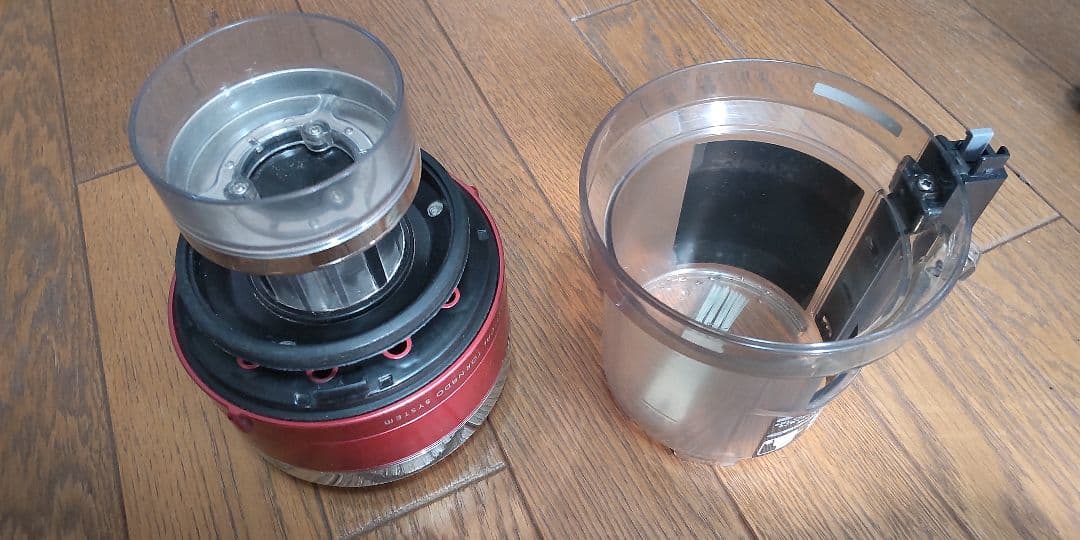 【付属品あり】TOSHIBA サイクロン掃除機トルネオ VC-JS4000